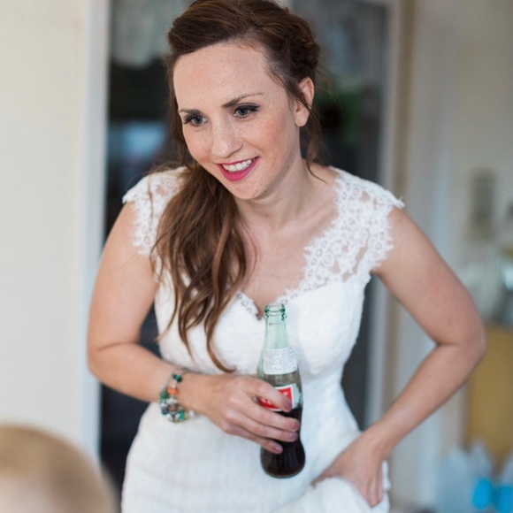 Symphony of Venus Wedding Dress - Picture 4 of 16